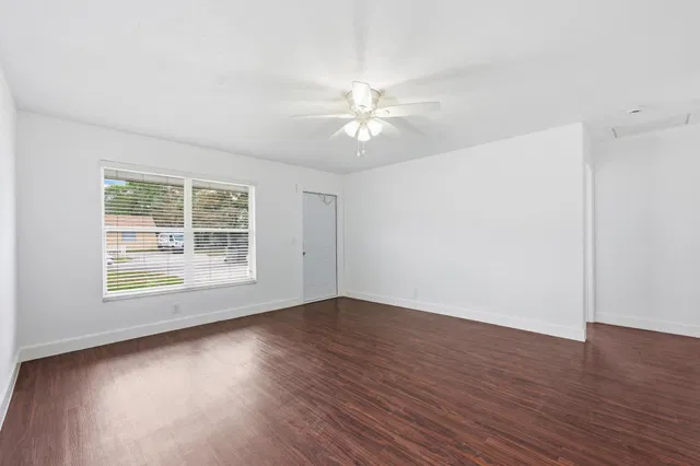 Residence photo 7
