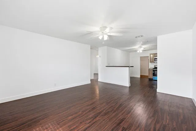 Residence photo 8
