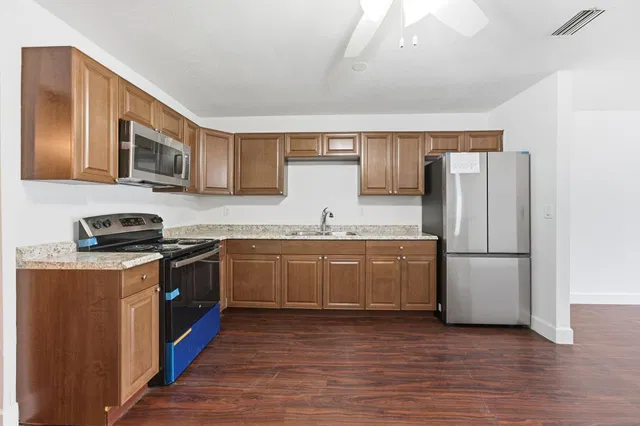Residence photo 11