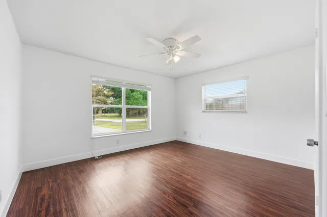 Residence photo 13
