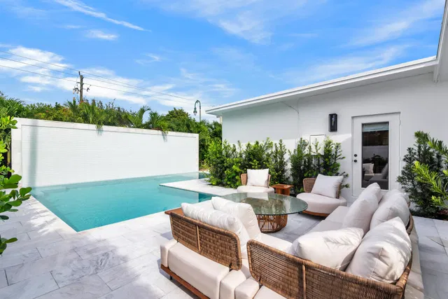 SoSo West Palm Beach Residence photo 5