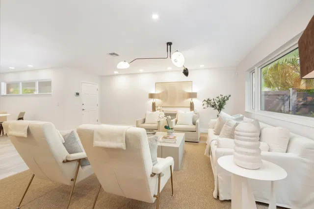 SoSo West Palm Beach Residence photo 6