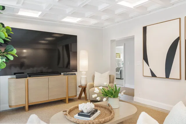 SoSo West Palm Beach Residence photo 11