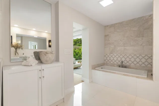 SoSo West Palm Beach Residence photo 26