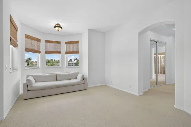Residence photo 33