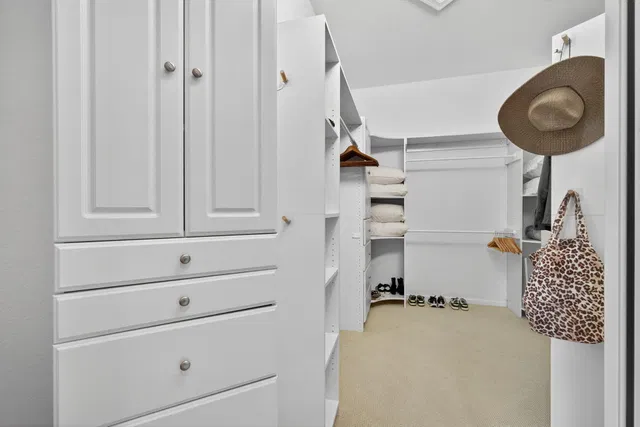 Residence photo 39