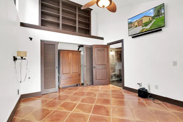 Residence photo 17