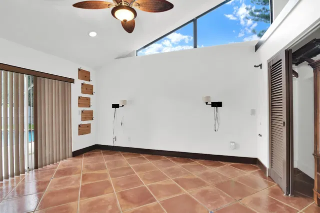 Residence photo 19