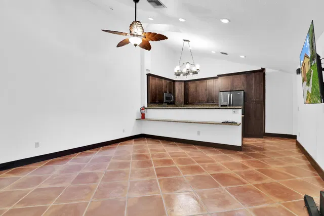 Residence photo 24