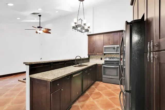 Residence photo 31