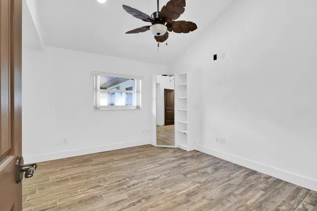 Residence photo 33