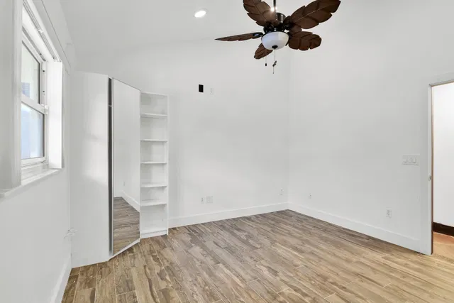 Residence photo 34