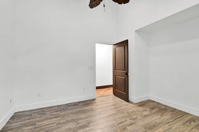 Residence photo 35