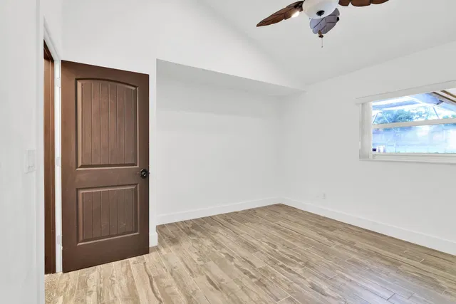 Residence photo 36