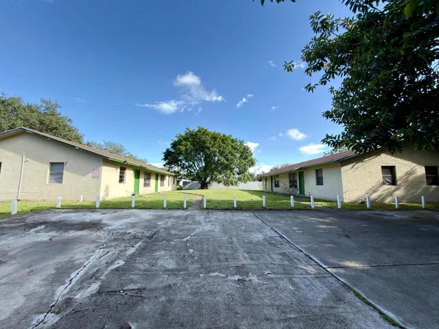 Residence photo 14