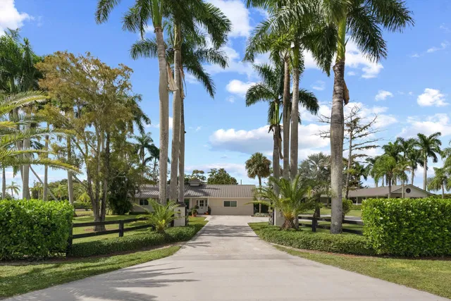 Residence photo 2