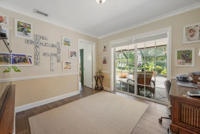 Residence photo 15