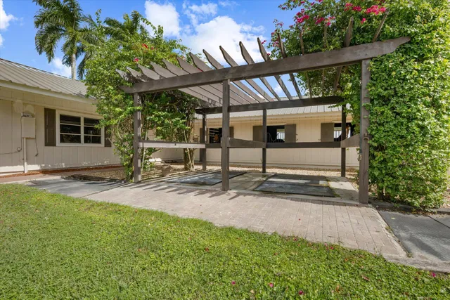 Residence photo 36