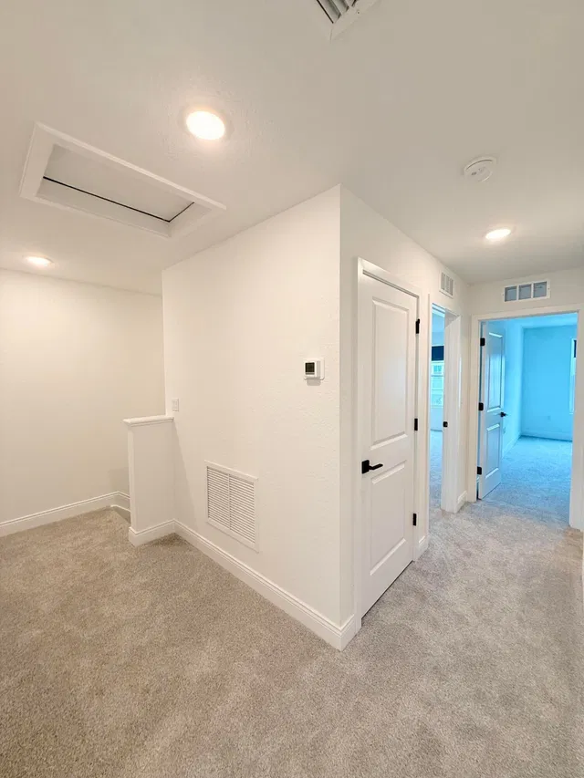 Residence photo 12