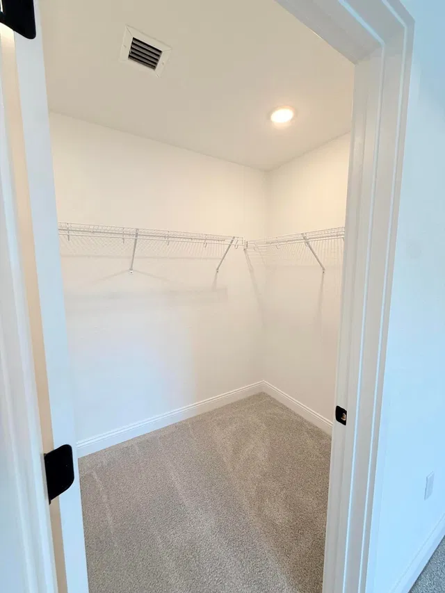 Residence photo 16