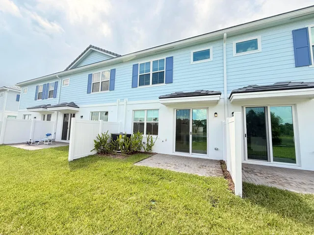 Residence photo 20
