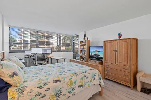  Unit 212 photo 15