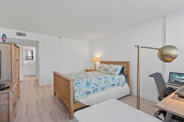  Unit 212 photo 16
