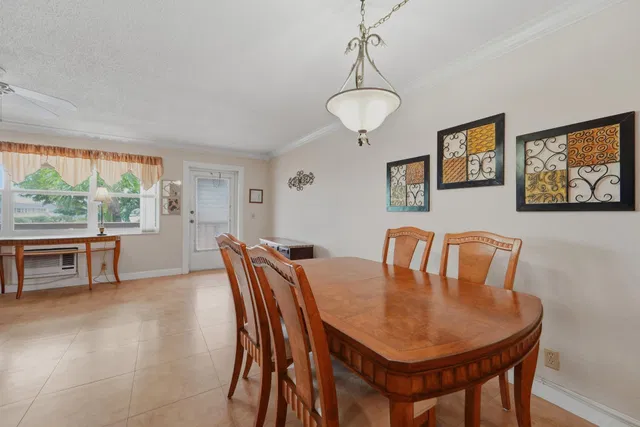  Residence photo 6