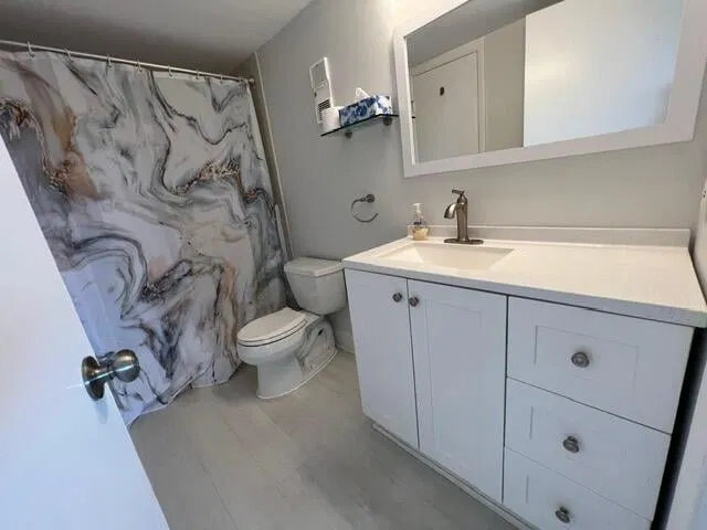 Unit 306 photo 18