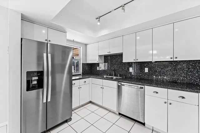 Residence photo 24