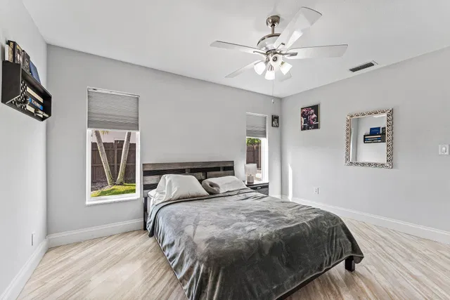 Residence photo 28