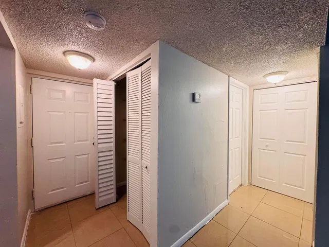 Unit 102 photo 14