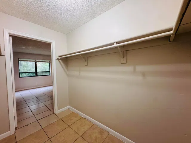 Unit 102 photo 22