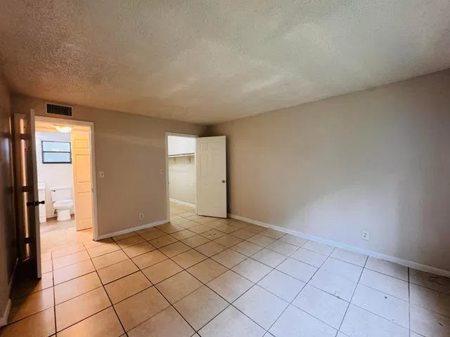 Unit 102 photo 25