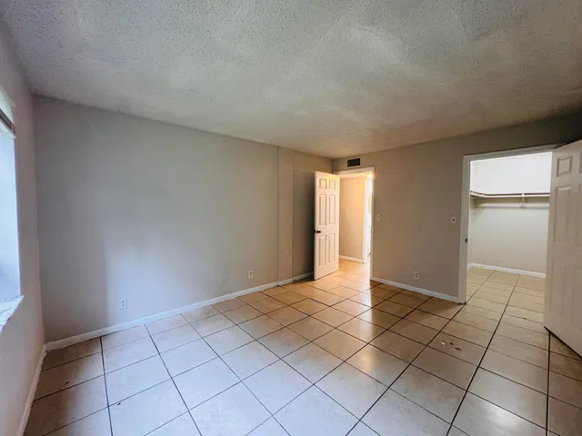 Unit 102 photo 27