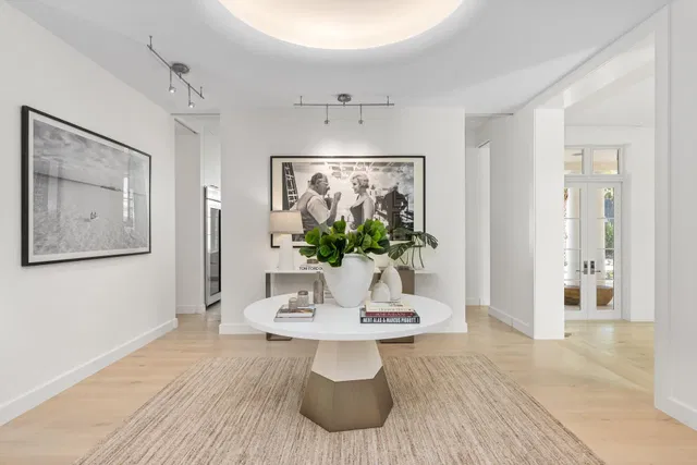 North End Palm Beach Residence photo 9