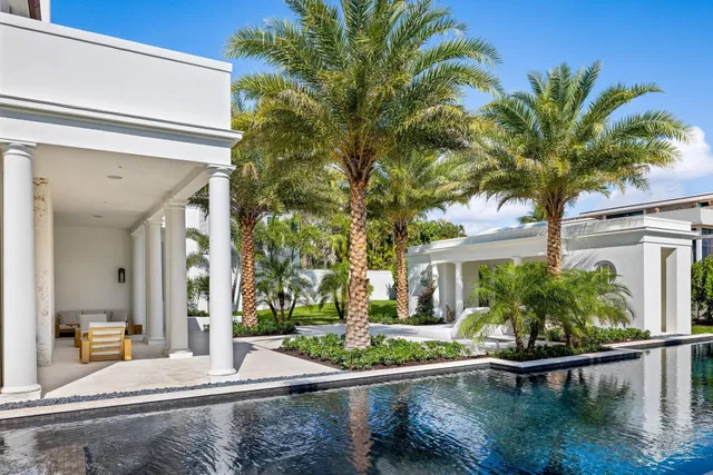 North End Palm Beach Residence photo 26