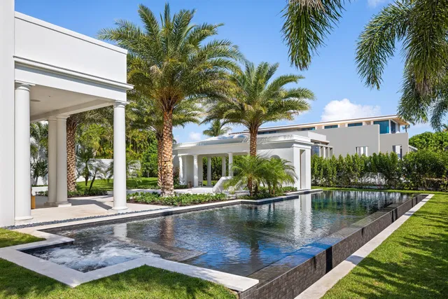 North End Palm Beach Residence photo 31