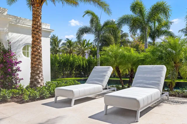 North End Palm Beach Residence photo 37