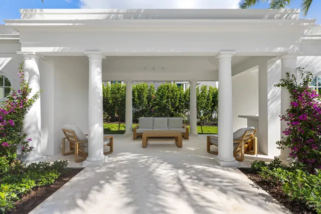 North End Palm Beach Residence photo 38