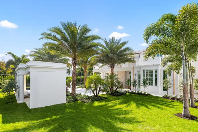 North End Palm Beach Residence photo 41