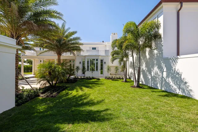 North End Palm Beach Residence photo 42