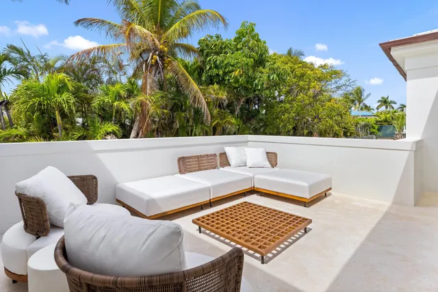 North End Palm Beach Residence photo 50