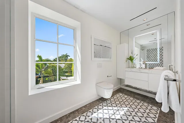 North End Palm Beach Residence photo 62