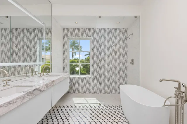 North End Palm Beach Residence photo 66