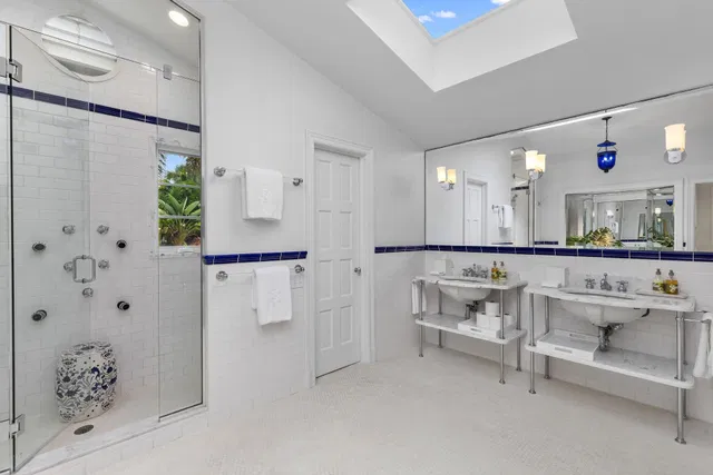 Royal Park Residence photo 17
