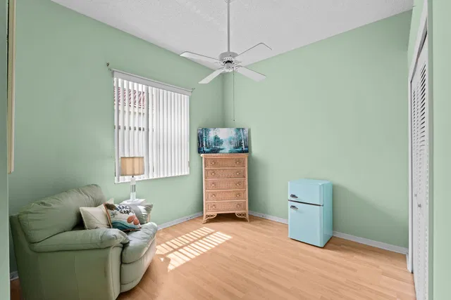  Residence photo 18