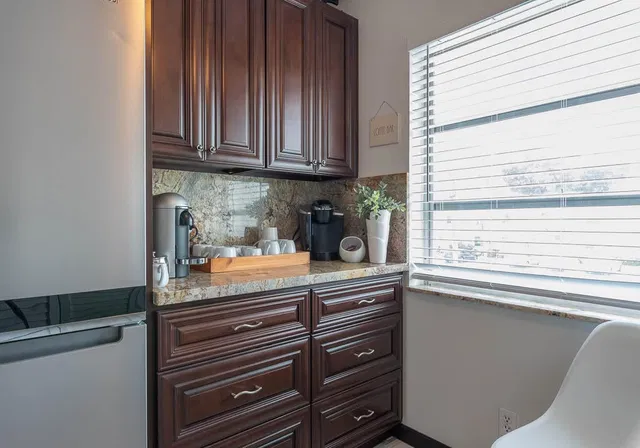  Unit 2020 photo 15