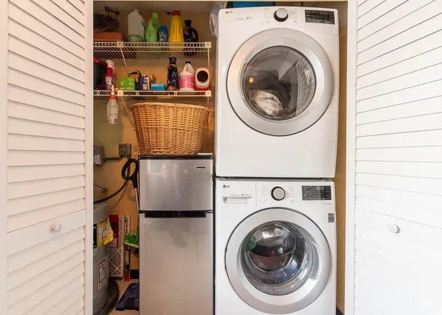  Unit 2020 photo 16
