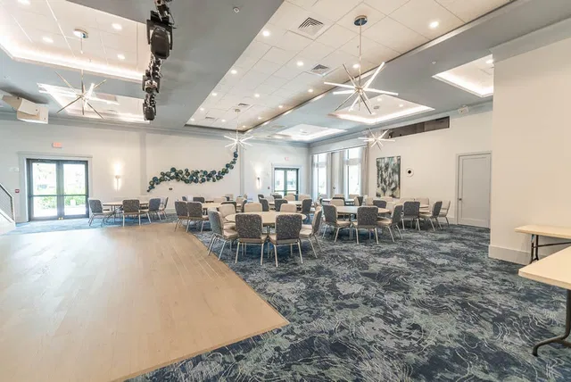 Unit 2020 photo 42